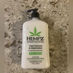 Hempz Fresh Coconut & Watermelon Herbal Body Moisturizer - Cream